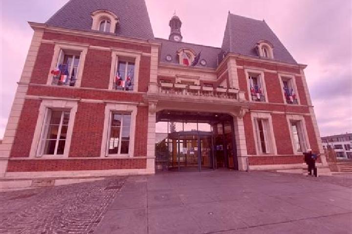 Evelyn, 26 — Escort in Noisy-sur-Oise, France