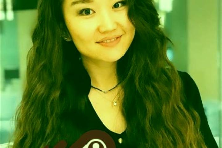 Evelyn, 26 — Escort in Saynshand, Mongolia
