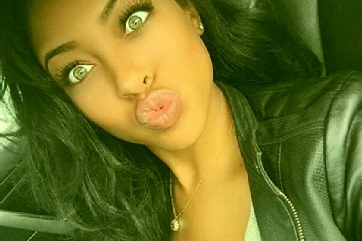 Evelyn, 27, a black green-eyed ebony companion based in Papa. Offering Duos, Tantra, Girlfriend Experience, Deep French Kissing. Available for incall and out...