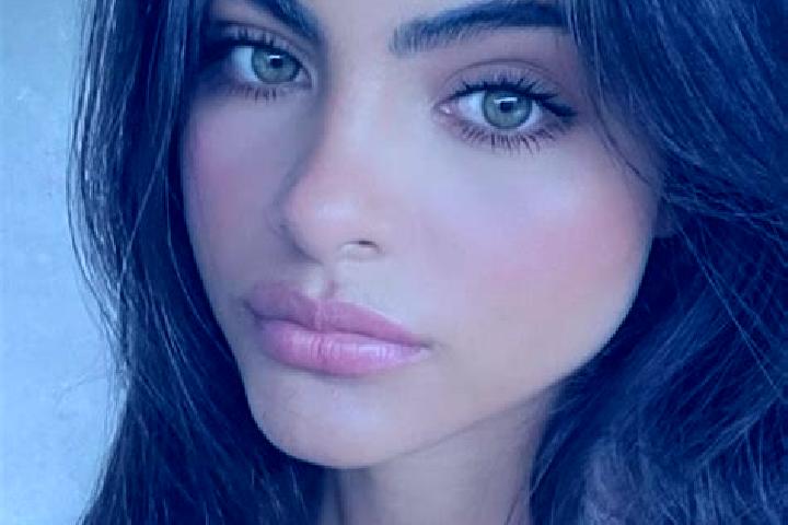 Evelyn, 27, a brunette green-eyed slavic companion based in Il inka. Offering A-Level, Striptease, Domination. Available for incall and outcall, overnight bo...