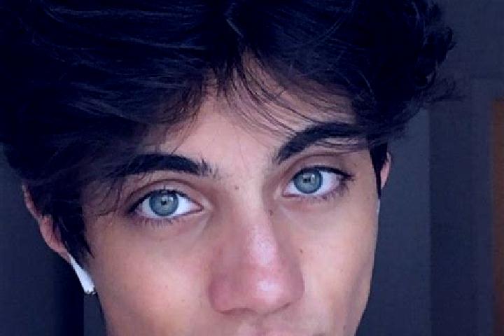 Evelyn, 27, a chestnut grey-eyed caucasian companion based in Jaque. Offering Deep French Kissing, A-Level, Prostate Massage. Available for incall and outcal...