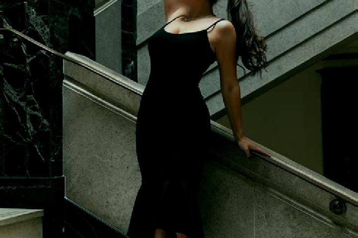 Evelyn, 27, a red dark-eyed latina companion based in Bormida. Offering Party Girl, Duos, BDSM, Striptease. Available for incall and outcall, day and evening...