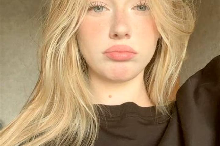 Evelyn, 27 — Escort in Besqaraghay, Kazakhstan