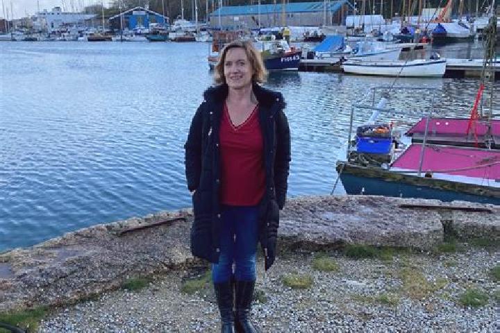 Evelyn, 27 — Escort in Penryn, United Kingdom