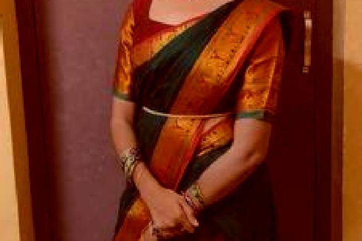 Evelyn, 27 — Escort in Rabkavi-Banhatti, India