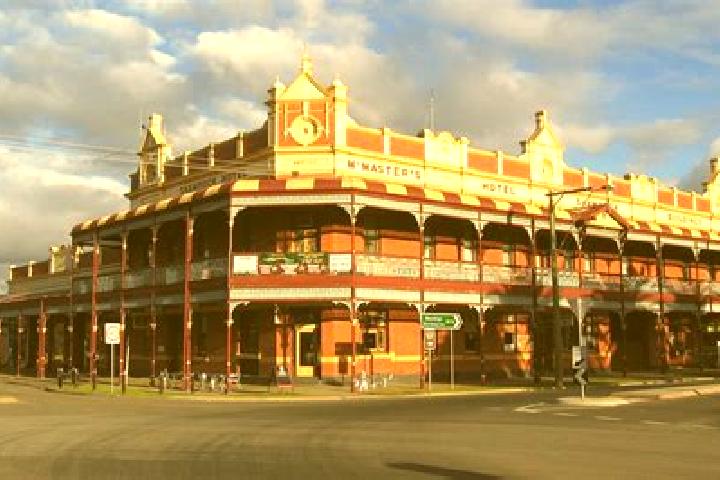 Evelyn, 27 — Escort in Rochester, Australia