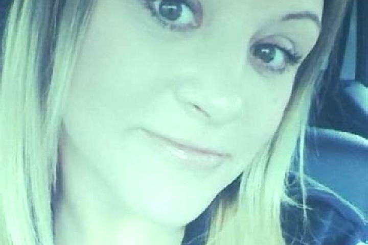 Evelyn, 27 — Escort in Youngwood, United States