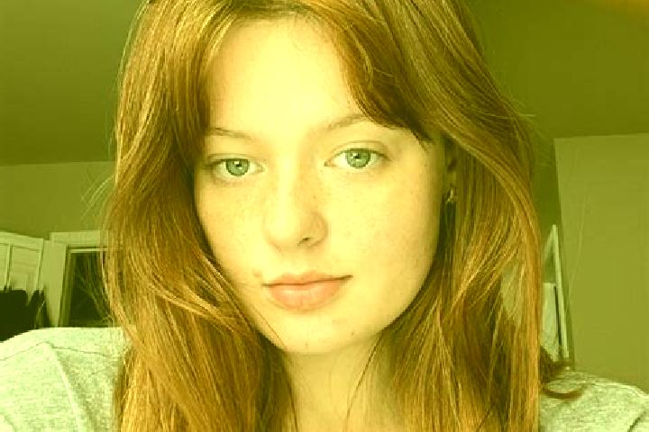 Evelyn, 28, a auburn amber-eyed slavic companion based in Owsa. Offering Striptease, OWO. Available for incall and outcall, day and evening dates.