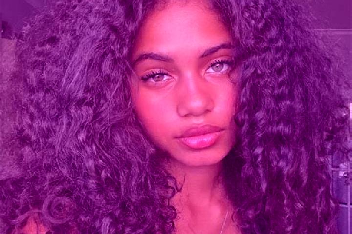Evelyn, 28, a auburn blue-eyed ebony companion based in Fournes-en-Weppes. Offering Duos, Dinner Date, Fetish, Erotic Massage. Available for incall and outca...