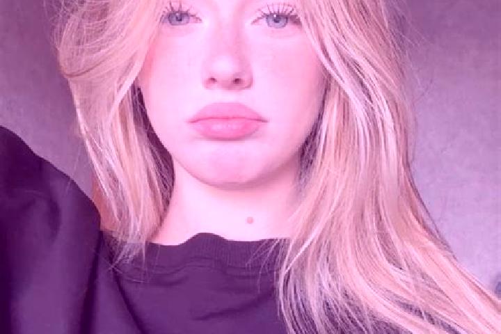 Evelyn, 28 — Escort in Baruny, Belarus
