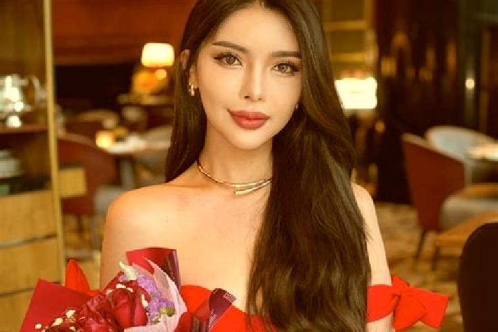 Evelyn, 28 — Escort in Chua Hang, Vietnam