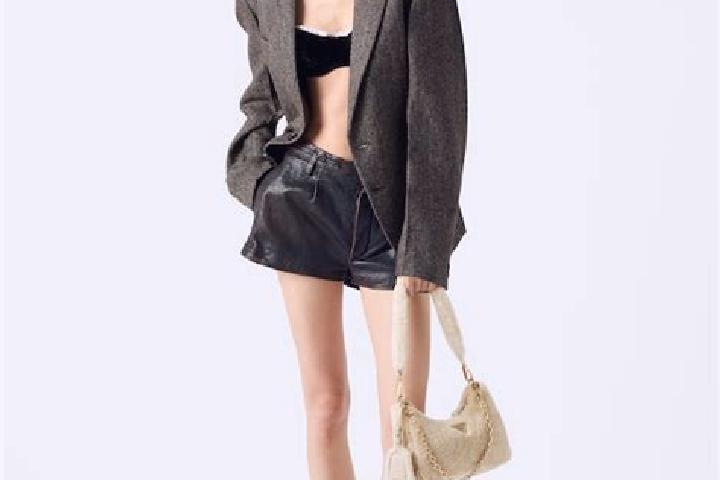 Evelyn, 28 — Escort in Ecru, United States
