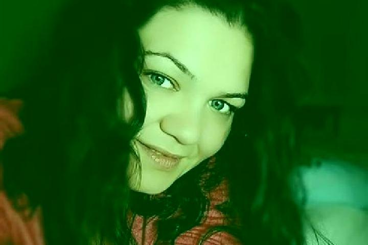 Evelyn, 28 — Escort in Izvoarele, Romania