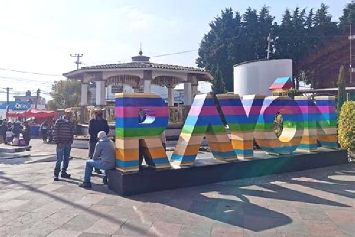 Evelyn, 28 — Escort in Lopez Rayon, Mexico