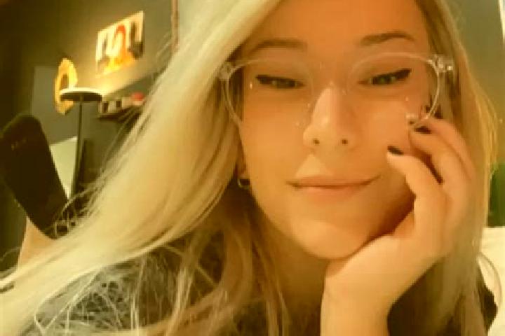 Evelyn, 29, a blonde amber-eyed indian companion based in Hoogerheide. Offering BDSM, Erotic Massage, Prostate Massage, Deep French Kissing, CIM. Available f...