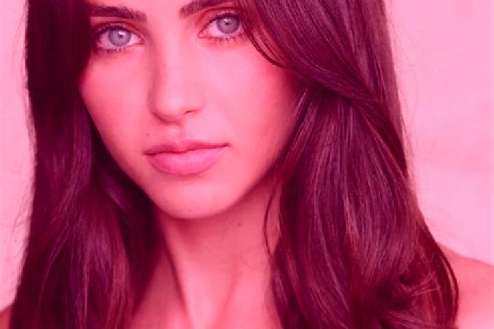 Evelyn, 29, a chestnut brown-eyed caucasian companion based in Santang. Offering Domination, Couples, Overnight. Available for incall and outcall, day and ev...