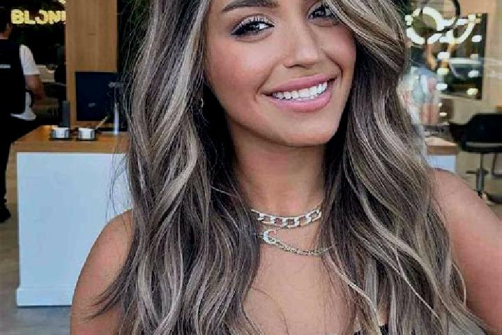 Evelyn, 29, a dark blonde brown-eyed indian companion based in Picioru Lupului. Offering GFE, Overnight, Party Girl. Available for incall and outcall, overni...