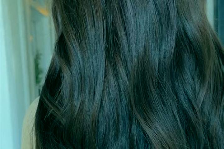Evelyn, 29, a red brown-eyed asian companion based in Tongtuan. Offering Erotic Massage, Roleplay, Couples, Girlfriend Experience. Available for incall and o...