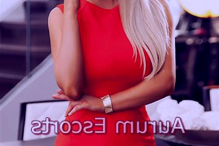 Evelyn, 29, a red dark-eyed ebony companion based in Benanou. Offering Party Girl, Dinner Date, 69, Fetish. Available for incall and outcall, day and evening...