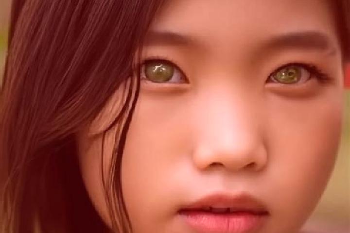 Evelyn, 29, a red green-eyed asian companion based in Faridkot. Offering OWO, Duos, Couples, Girlfriend Experience. Available for incall and outcall, overnig...