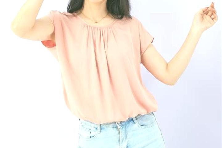 Evelyn, 29 — Escort in Aye Kyant, Myanmar