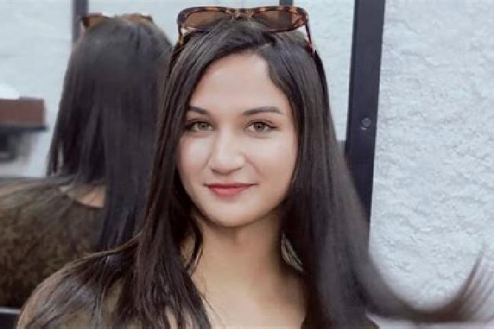 Evelyn, 29 — Escort in Bhagur, India