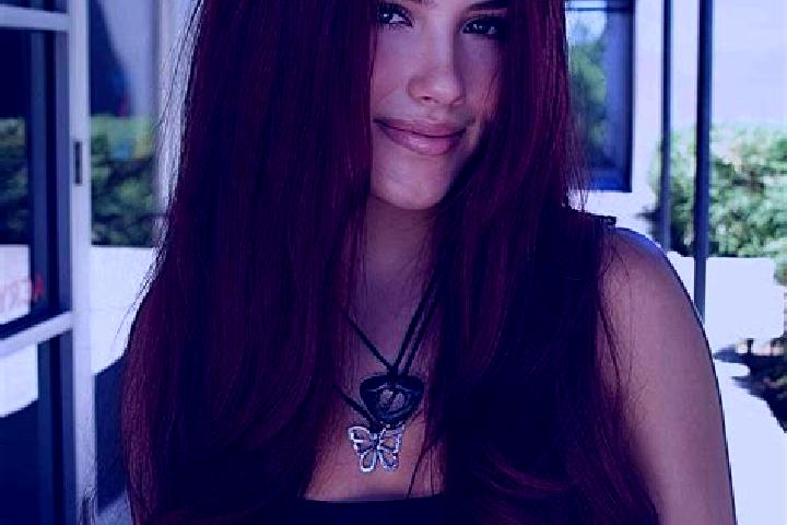 Evelyn, 30, a auburn dark-eyed mixed companion based in Isorelle. Offering GFE, Couples, Dinner Date. Available for incall and outcall, overnight bookings av...