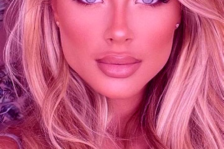 Evelyn, 30, a blonde blue-eyed latina companion based in Itinga do Para. Offering GFE, BDSM, Girlfriend Experience. Available for incall and outcall, overnig...