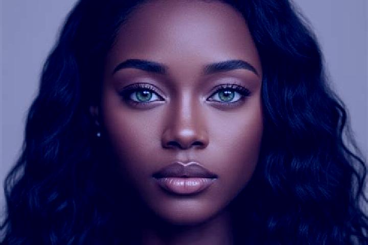 Evelyn, 30, a chestnut green-eyed ebony companion based in Valay. Offering Dinner Date, Duos, Girlfriend Experience. Available for incall and outcall, overni...