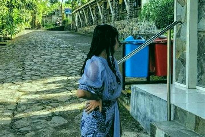 Evelyn, 30 — Escort in Pineleng, Indonesia