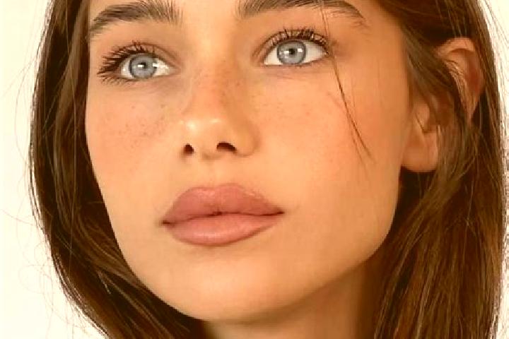 Evelyn, 31, a brunette blue-eyed mixed companion based in Bukitkemuning. Offering Dinner Date, Deep French Kissing, BDSM, GFE. Available for incall and outca...