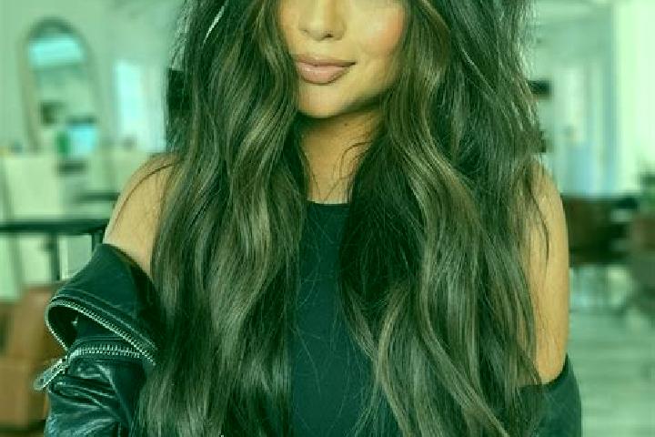 Evelyn, 31, a brunette dark-eyed mixed companion based in Comares. Offering Party Girl, Domination, CIM, Tantra. Available for incall and outcall, day and ev...