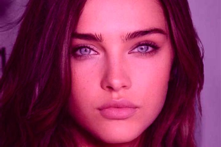 Evelyn, 31, a brunette green-eyed caucasian companion based in Toboliu. Offering Erotic Massage, Domination, Dinner Date. Available for incall and outcall, o...