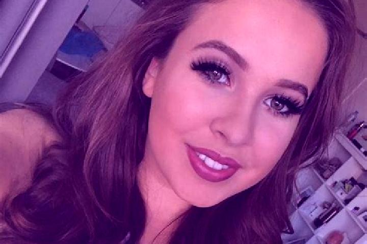 Evelyn, 31, a chestnut green-eyed european companion based in Xinbu. Offering Duos, Party Girl, Striptease, Dinner Date. Available for incall and outcall, ov...
