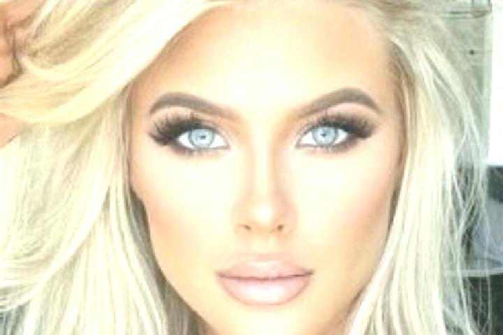 Evelyn, 31, a platinum blonde amber-eyed ebony companion based in Mount Morgan. Offering Overnight, BDSM, Prostate Massage, Domination, Massage. Available fo...