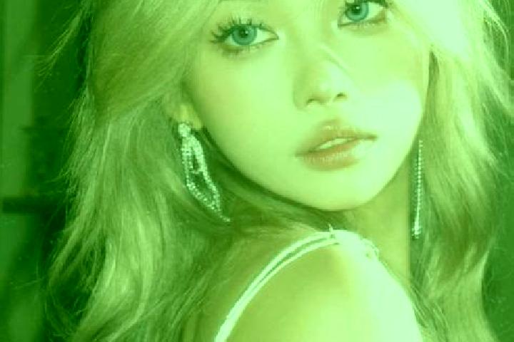 Evelyn, 31, a platinum blonde blue-eyed asian companion based in Chalons-en-Champagne. Offering Overnight, Roleplay, Couples, Erotic Massage. Available for i...