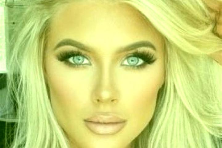 Evelyn, 31, a platinum blonde hazel-eyed caucasian companion based in Gelibolu. Offering A-Level, 69, BDSM. Available for incall and outcall, day and evening...