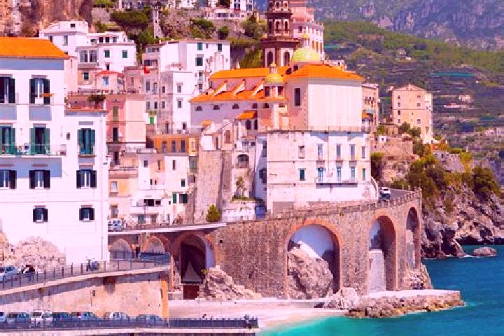 Evelyn, 31 — Escort in Bruno, Italy