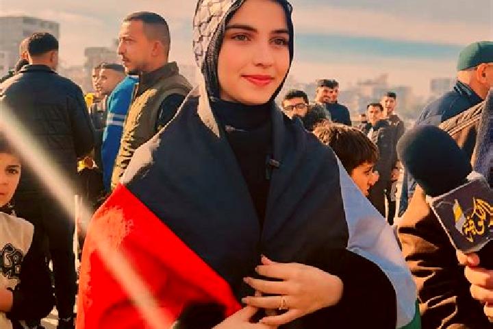Evelyn, 31 — Escort in Hajji Beyk, Iran