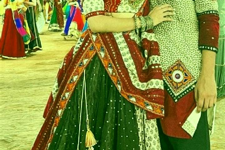 Evelyn, 31 — Escort in Kedia, India