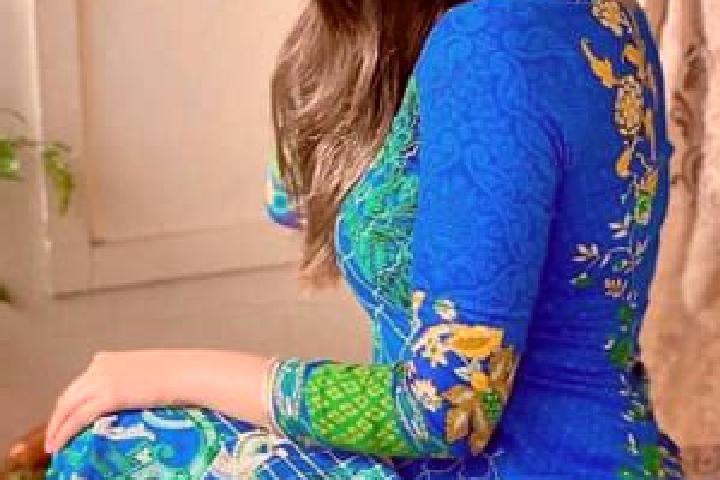 Evelyn, 31 — Escort in Kharar, India