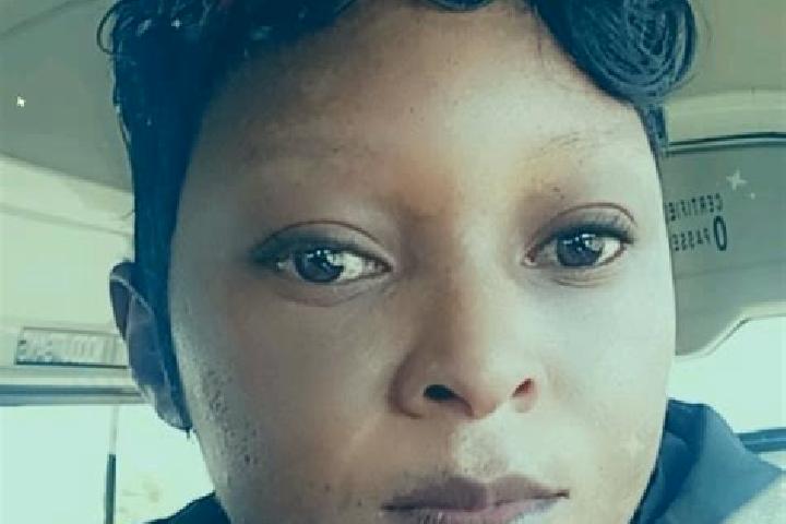 Evelyn, 31 — Escort in Viljoenskroon, South Africa