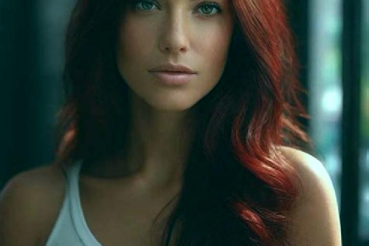 Evelyn, 32, a auburn hazel-eyed slavic companion based in Tintafor. Offering Erotic Massage, Duos, Roleplay. Available for incall and outcall, day and evenin...