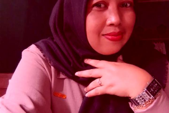 Evelyn, 32 — Escort in Cimanggu, Indonesia