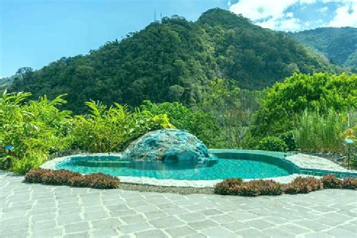 Evelyn, 32 — Escort in Orosi, Costa Rica