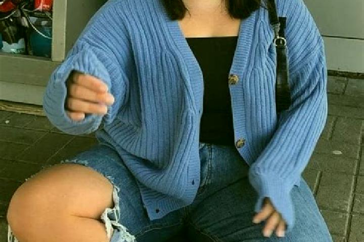 Evelyn, 32 — Escort in Rodez, France