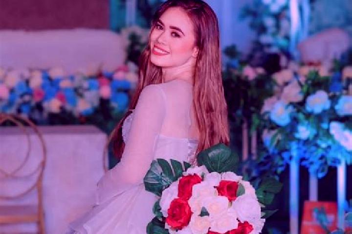Evelyn, 32 — Escort in Siocon, Philippines