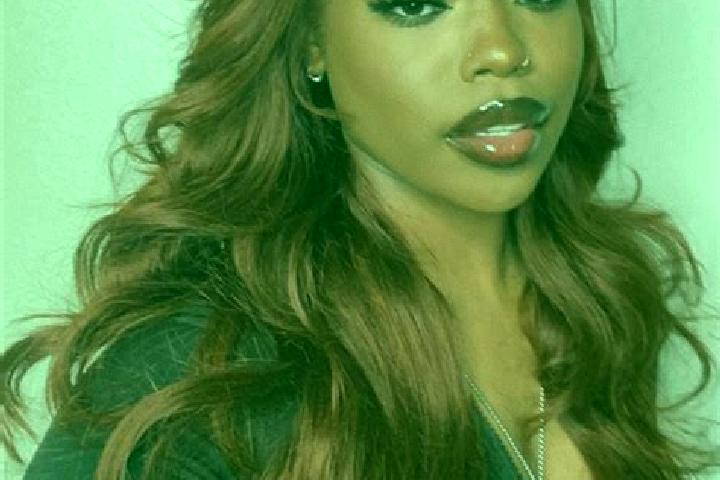 Evelyn, 33, a auburn amber-eyed ebony companion based in Xiaolong. Offering BDSM, Tantra, Fetish, 69. Available for incall and outcall, day and evening dates.