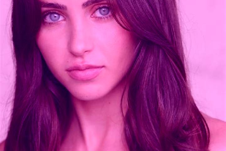 Evelyn, 33, a brunette amber-eyed caucasian companion based in Cipanjang. Offering Striptease, BDSM, Duos, Overnight, Party Girl. Available for incall and ou...