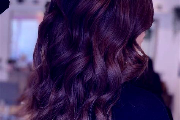 Evelyn, 33, a chestnut brown-eyed caucasian companion based in Laa. Offering Massage, Domination, BDSM. Available for incall and outcall, day and evening dates.